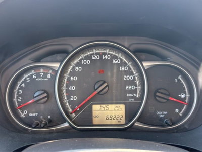 Toyota Yaris 1.0 5 porte (15)