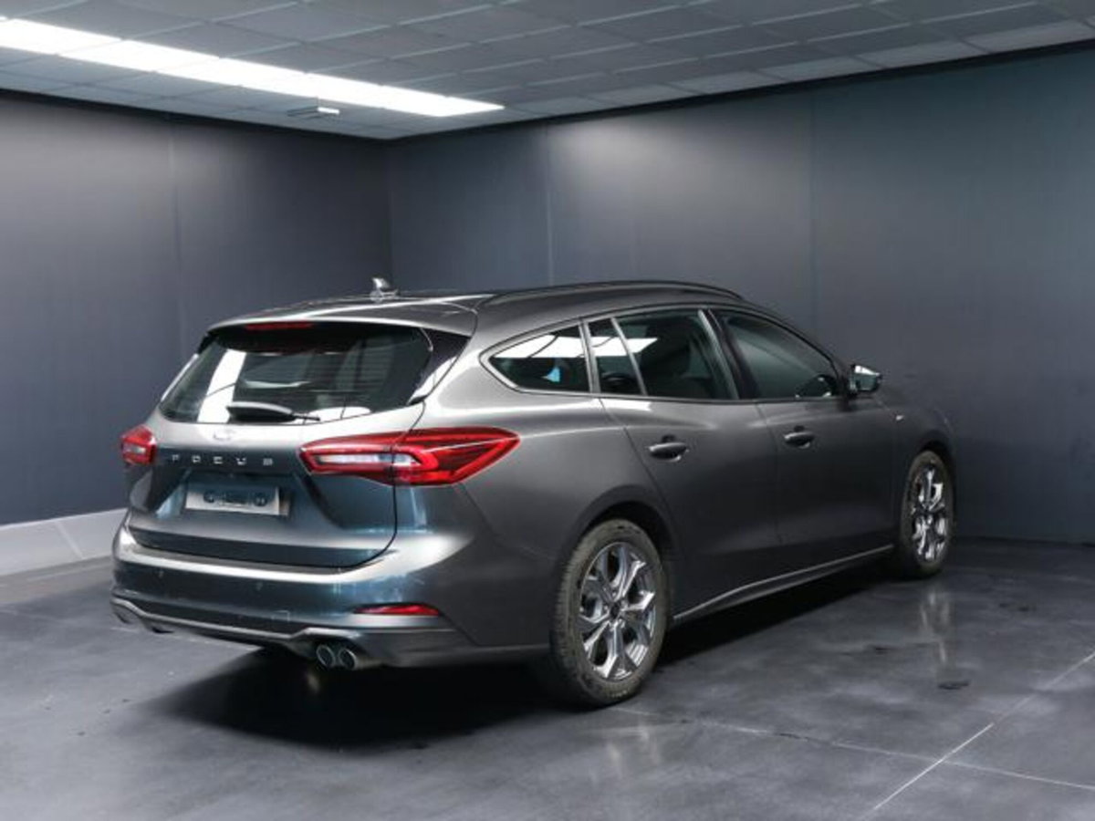 Ford Focus Station Wagon 1.5 EcoBlue 115 CV automatico SW ST-Line Design (3)