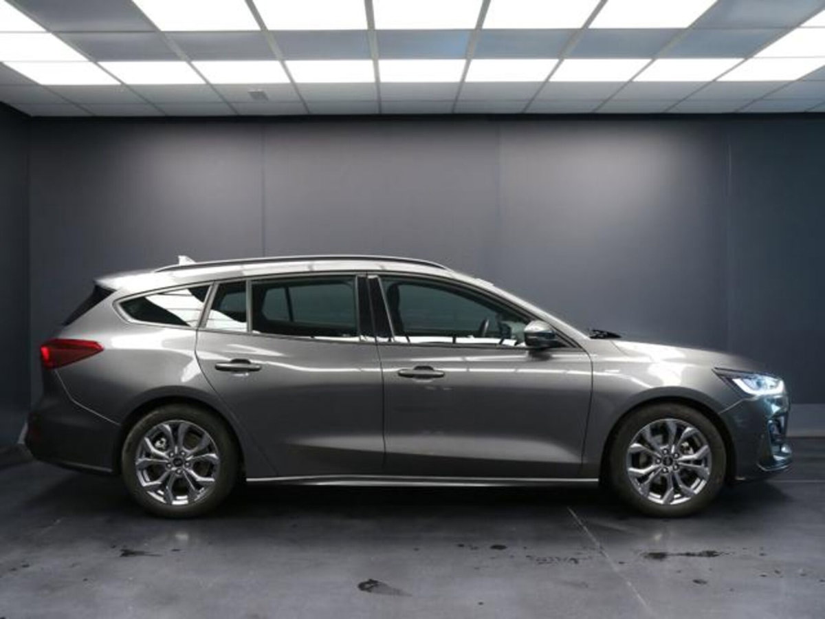 Ford Focus Station Wagon 1.5 EcoBlue 115 CV automatico SW ST-Line Design (6)