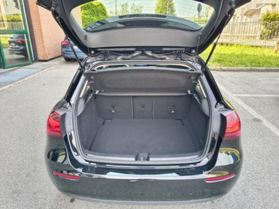 Mercedes-Benz Classe A Sedan 180 d Automatic 4p. Premium (18)