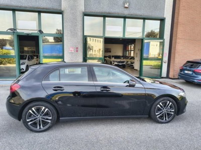 Mercedes-Benz Classe A Sedan 180 d Automatic 4p. Premium (2)