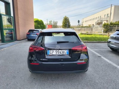 Mercedes-Benz Classe A Sedan 180 d Automatic 4p. Premium (4)