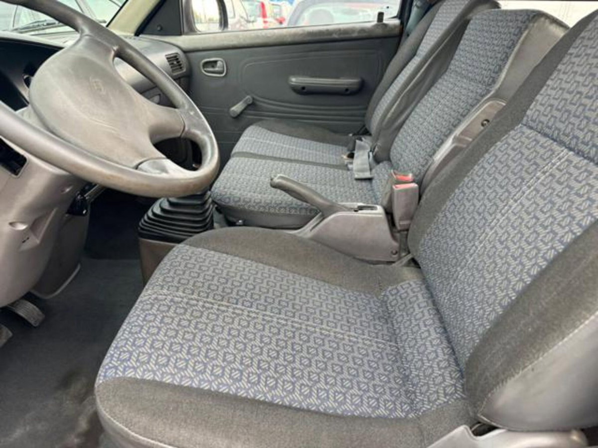 Kia Pregio 2.5 TDI Air Furgone (9)