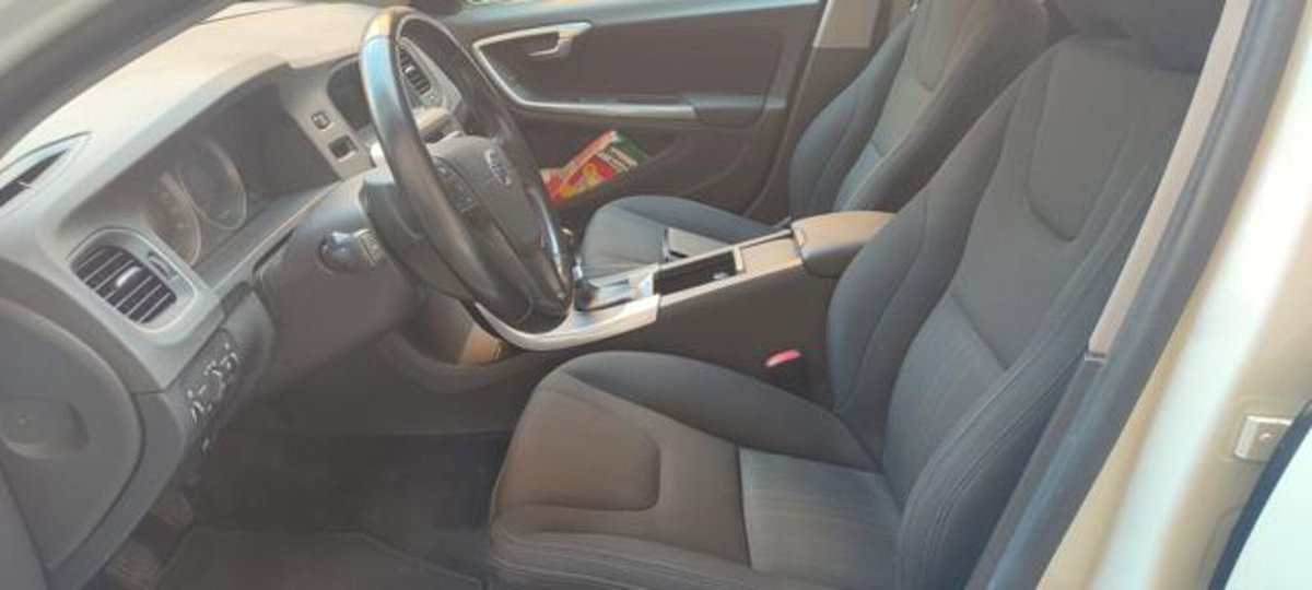 Volvo S60 D2 Kinetic (11)