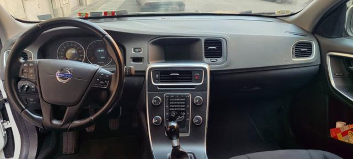 Volvo S60 D2 Kinetic (12)