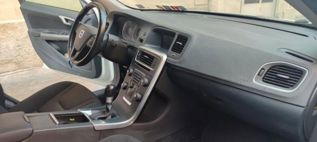 Volvo S60 D2 Kinetic (13)