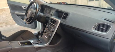 Volvo S60 D2 Kinetic (13)