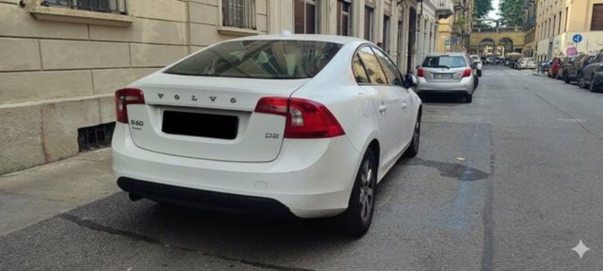 Volvo S60 D2 Kinetic (3)