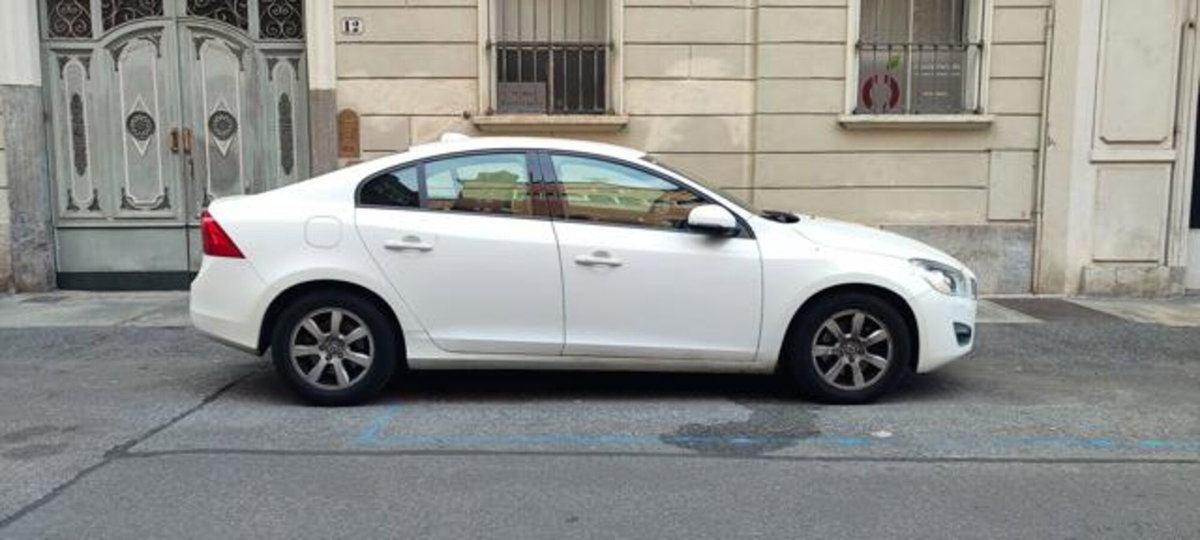 Volvo S60 D2 Kinetic (7)