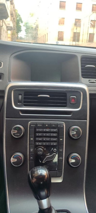 Volvo S60 D2 Kinetic (9)