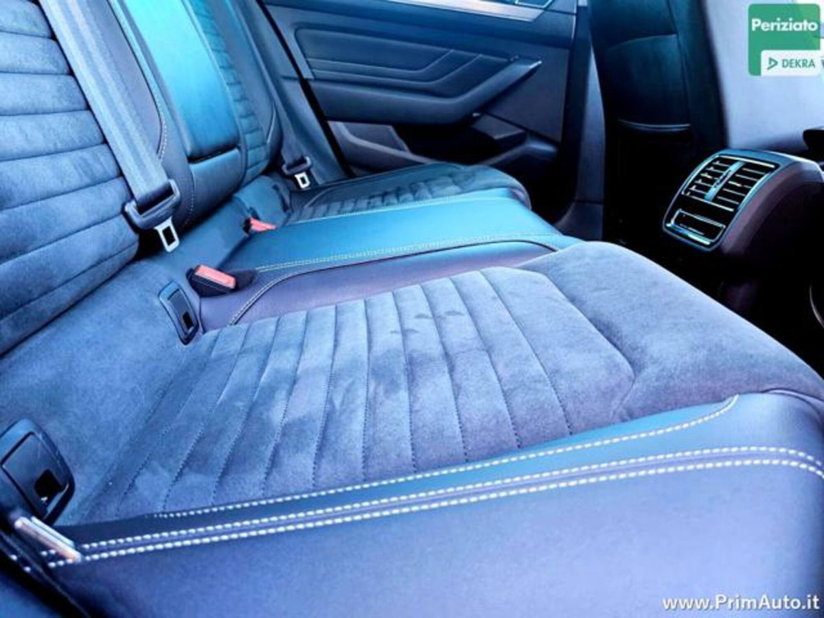 Volkswagen Passat Variant 2.0 TDI SCR EVO DSG Business (17)