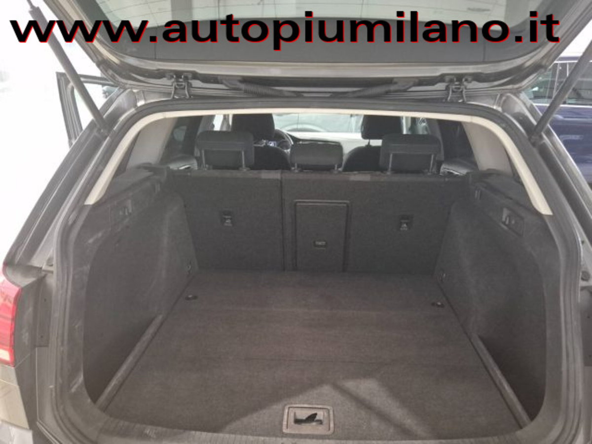Volkswagen Golf Variant 1.6 TDI 115 CV Business BlueMotion Technology (16)
