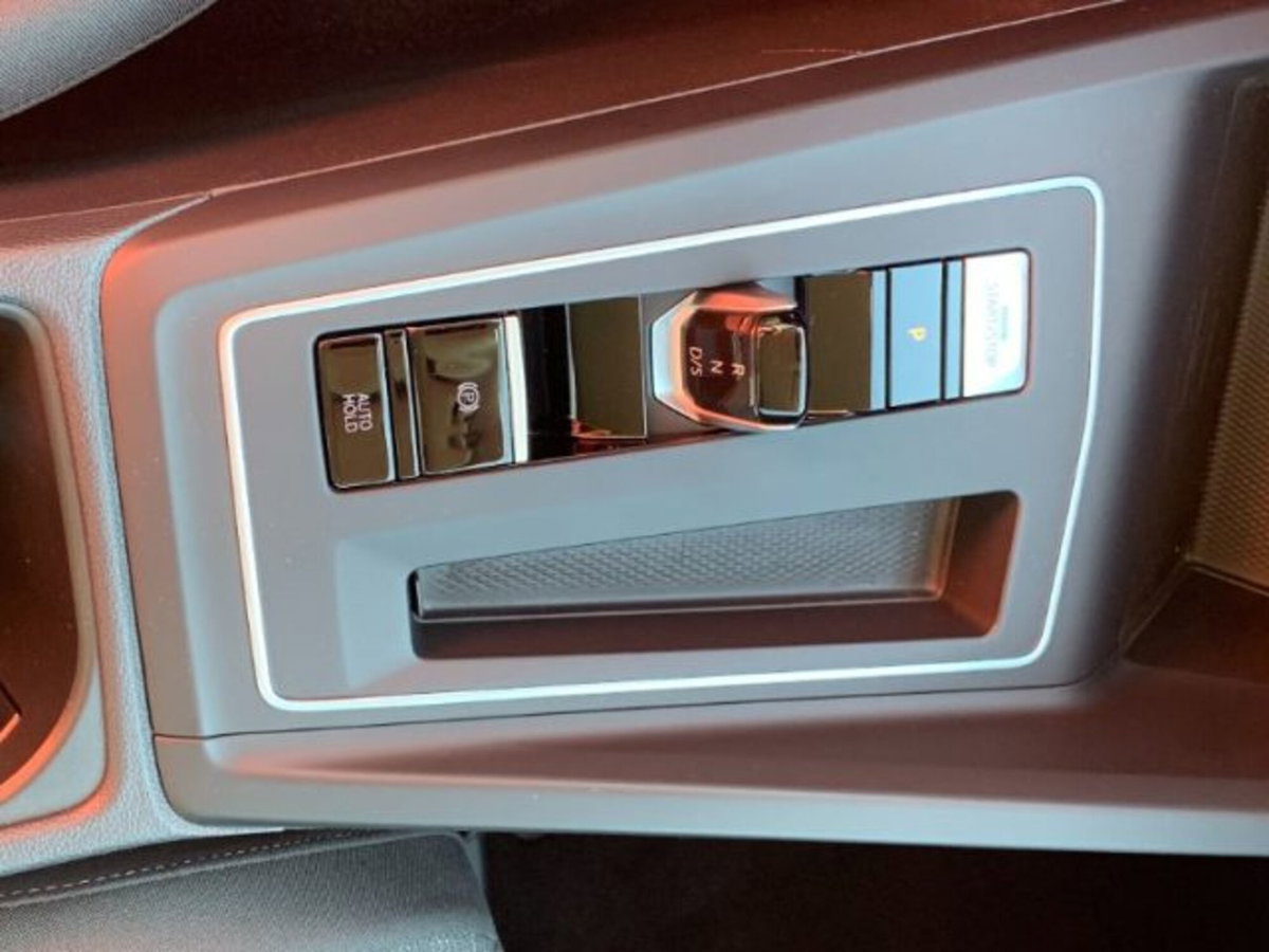 Volkswagen Golf Variant 1.0 eTSI EVO DSG Life (16)