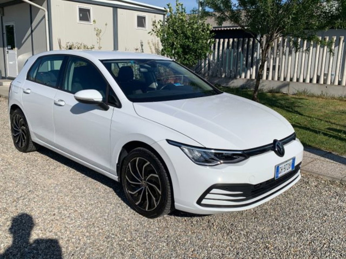 Volkswagen Golf Variant 1.0 eTSI EVO DSG Life (3)