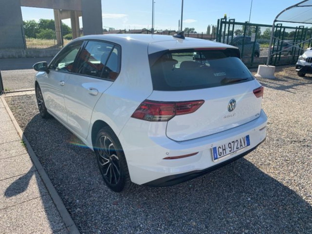 Volkswagen Golf Variant 1.0 eTSI EVO DSG Life (7)