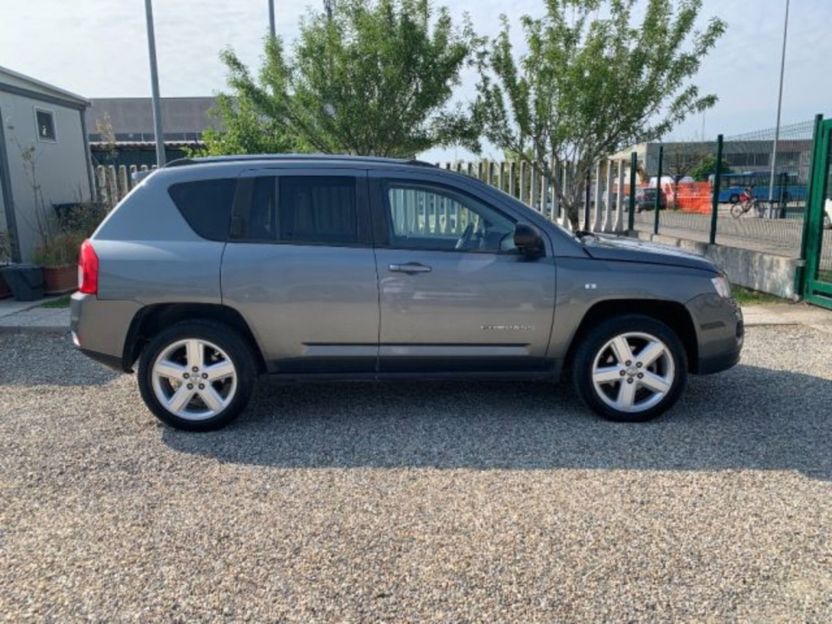 Jeep Compass 2.2 CRD Limited 2WD (4)