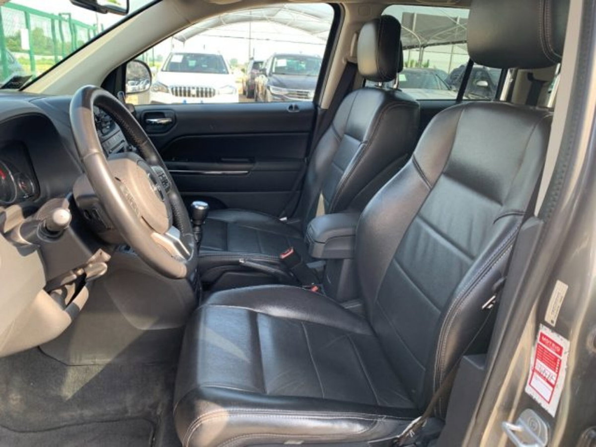 Jeep Compass 2.2 CRD Limited 2WD (9)
