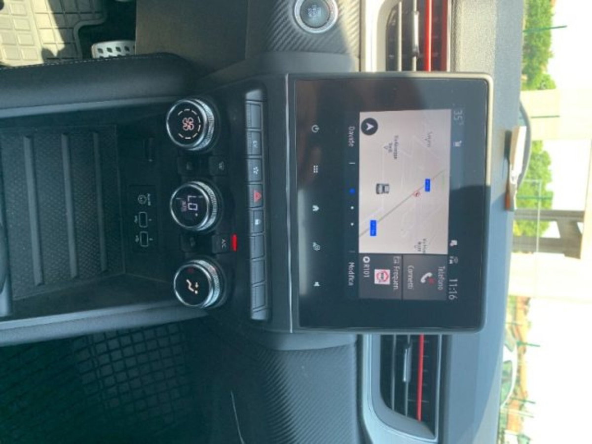 Renault Captur Full Hybrid E-Tech 145 CV Rive Gauche (18)