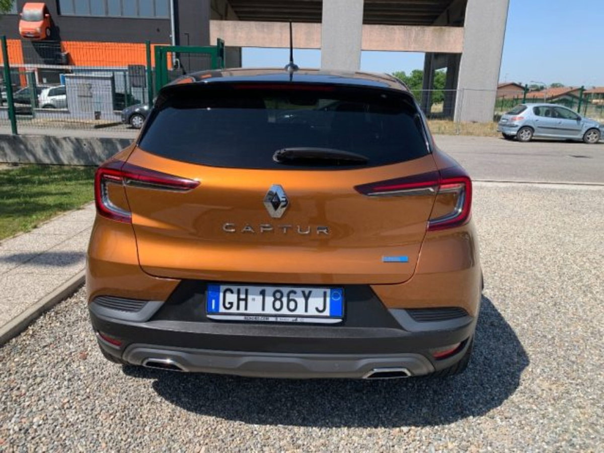 Renault Captur Full Hybrid E-Tech 145 CV Rive Gauche (6)