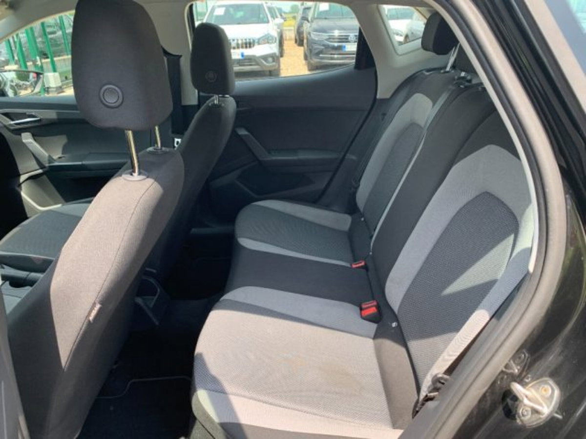 SEAT Ibiza 1.6 TDI 95 CV 5 porte Business (10)