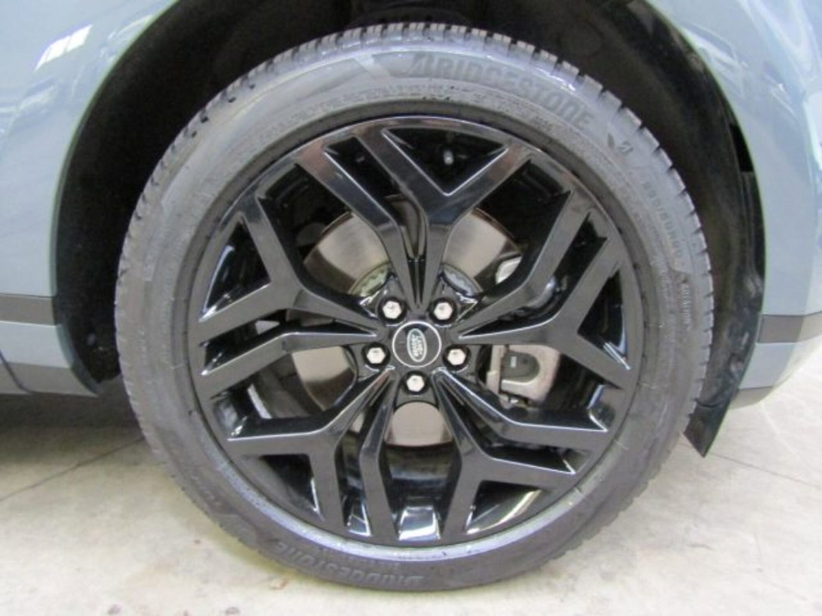 Land Rover Range Rover Evoque 2.0D I4 163CV AWD Auto R-Dynamic SE (4)