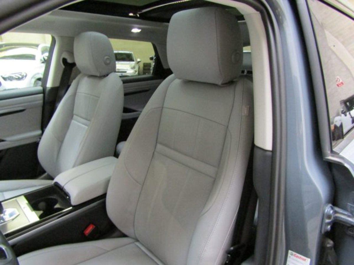 Land Rover Range Rover Evoque 2.0D I4 163CV AWD Auto R-Dynamic SE (10)