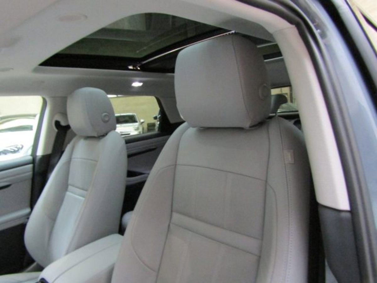 Land Rover Range Rover Evoque 2.0D I4 163CV AWD Auto R-Dynamic SE (11)
