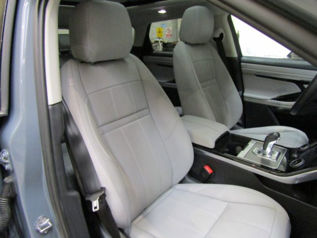 Land Rover Range Rover Evoque 2.0D I4 163CV AWD Auto R-Dynamic SE (19)