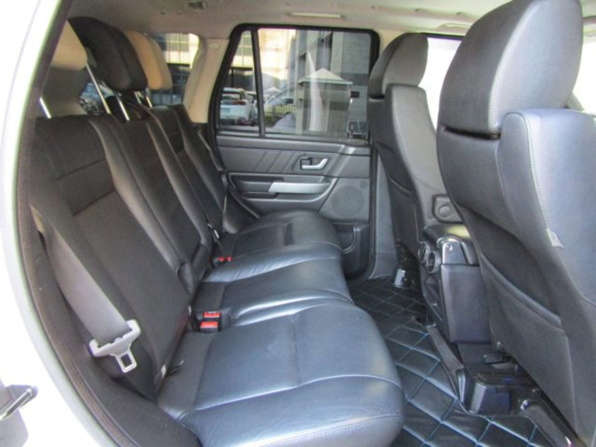 Land Rover Range Rover Sport 2.7 TDV6 HSE (13)