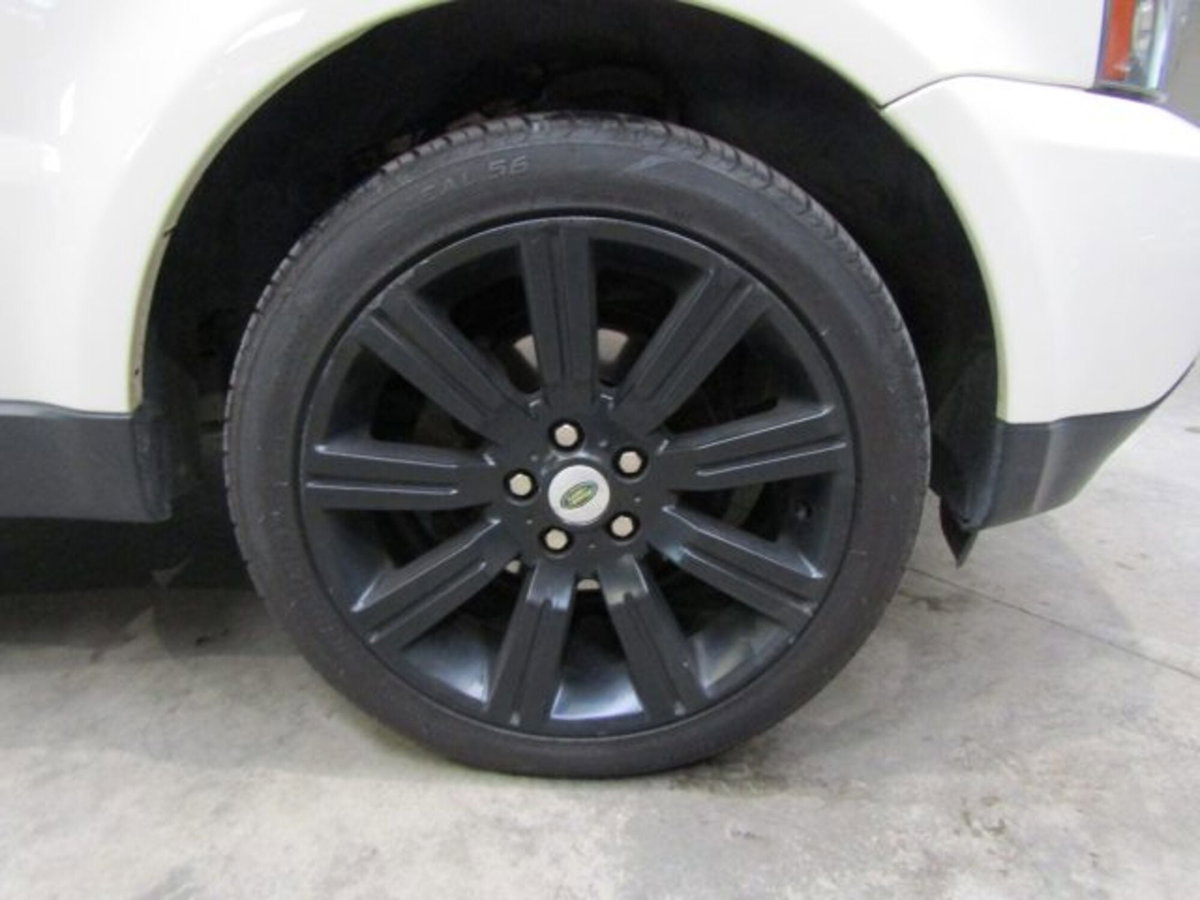 Land Rover Range Rover Sport 2.7 TDV6 HSE (4)