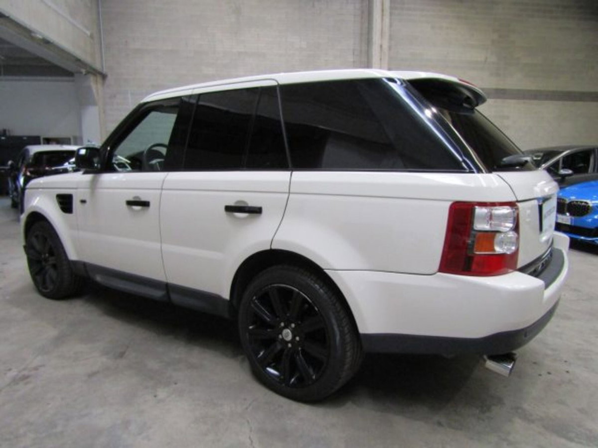 Land Rover Range Rover Sport 2.7 TDV6 HSE (7)