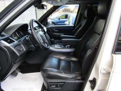 Land Rover Range Rover Sport 2.7 TDV6 HSE (9)