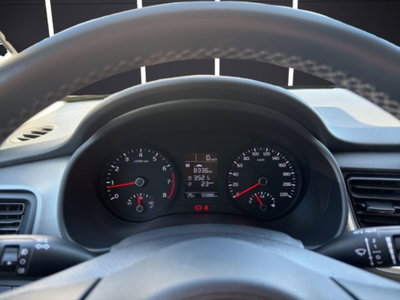 Kia Stonic 1.2 ECO GPL Urban (11)