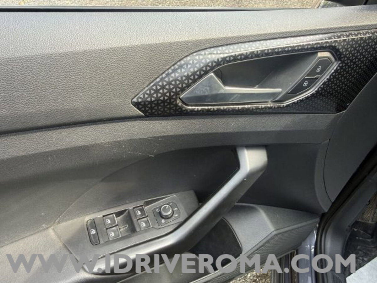 Volkswagen T-Cross 1.0 TSI 110 CV DSG Advanced (10)