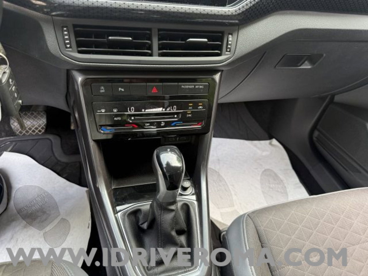 Volkswagen T-Cross 1.0 TSI 110 CV DSG Advanced (14)