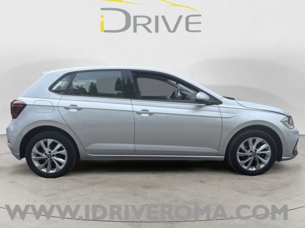 Volkswagen Polo 1.0 tsi Style 95cv (2)