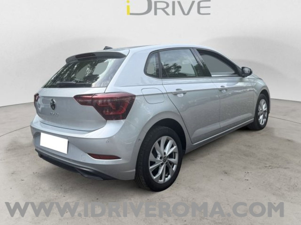 Volkswagen Polo 1.0 tsi Style 95cv (8)