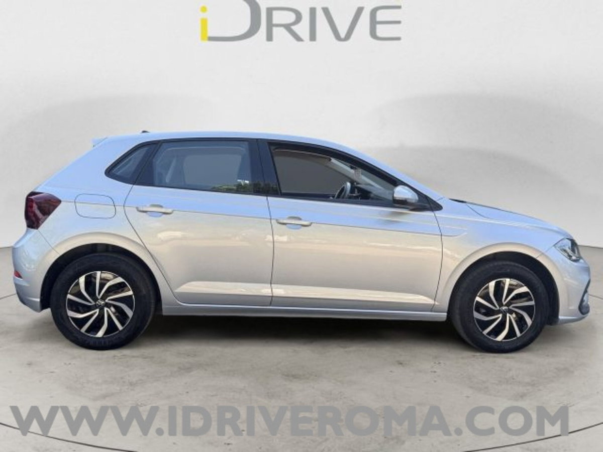 Volkswagen Polo 1.0 tsi Life 95cv (3)
