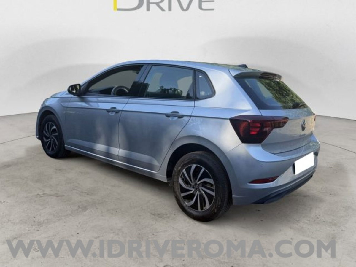 Volkswagen Polo 1.0 tsi Life 95cv (5)