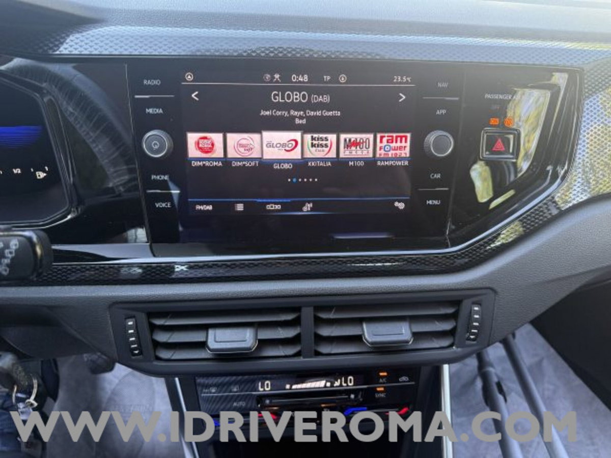 Volkswagen Polo 1.0 tsi Life 95cv (9)