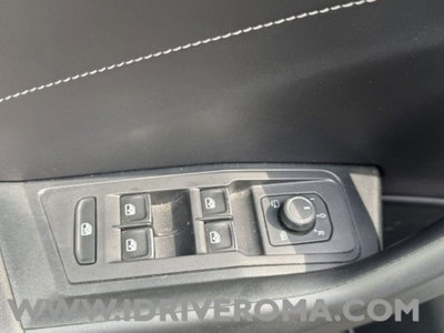 Volkswagen T-Roc 1.0 TSI Style (9)