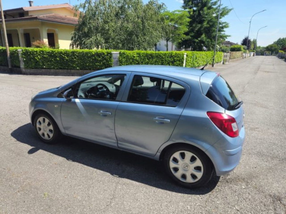 Opel Corsa 1.2 80CV 5 porte GPL-TECH Club (3)