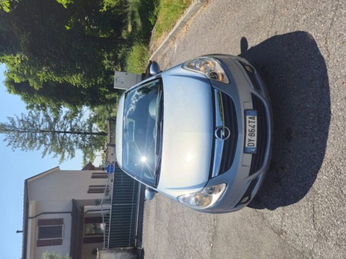 Opel Corsa 1.2 80CV 5 porte GPL-TECH Club (6)