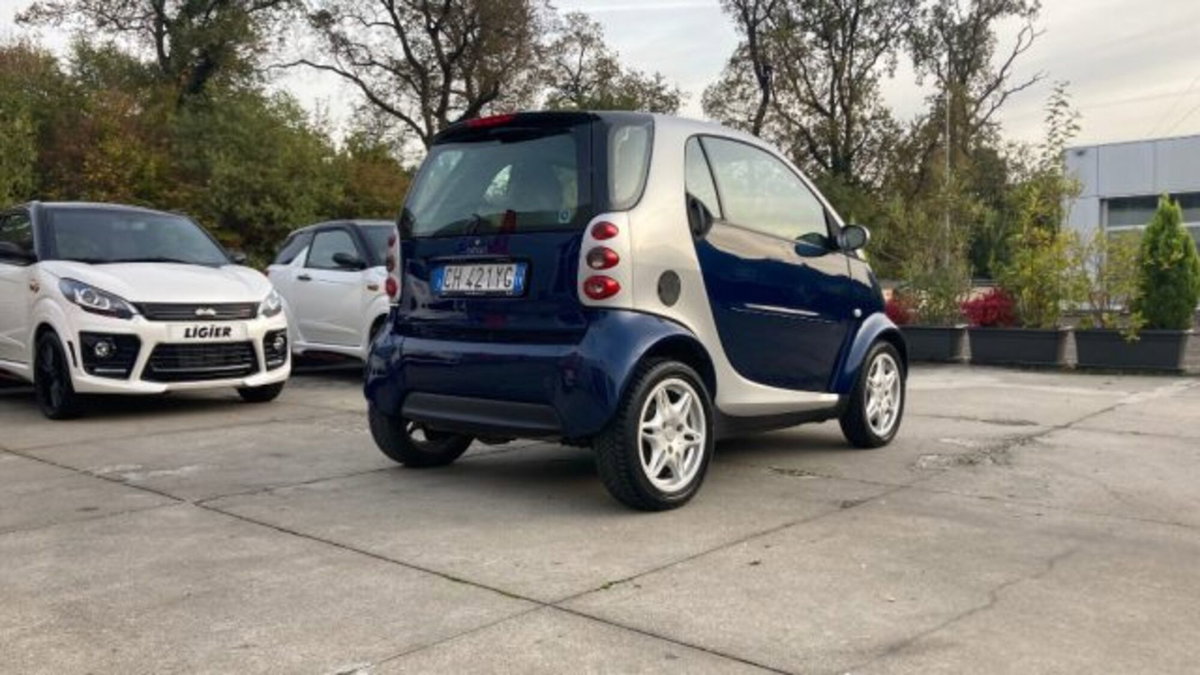 smart Fortwo 700 coupé passion (45 kW) (4)