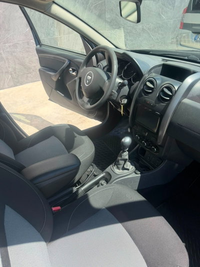 Dacia Duster 1.5 dCi 110CV S&S 4x2 Serie Speciale Lauréate Family (10)