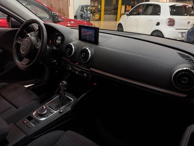 Audi A3 1.6 TDI clean diesel S tronic Ambition (5)