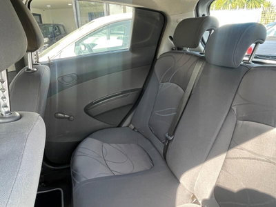 Chevrolet Spark 1.0 LT (10)