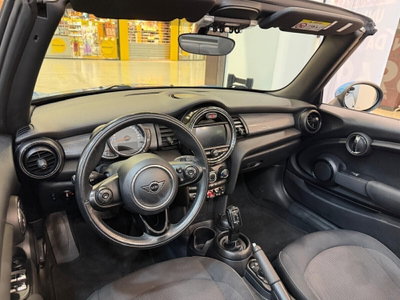 MINI Mini Cabrio 1.5 Cooper D Cabrio (8)