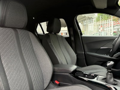 Peugeot 2008 1.2 turbo Allure 100cv (14)