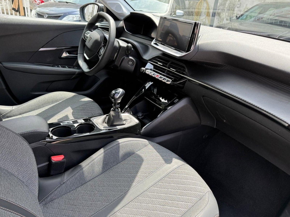 Peugeot 208 PureTech 100 Stop&Start 5 porte Allure (10)